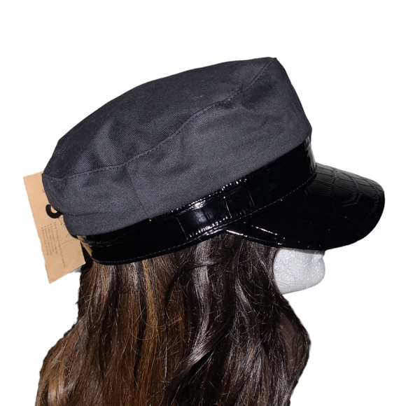 💕NWT Steve Madden Satin Lined Faux Croc Detail Cadet/Chauffeur Hat💕 - Picture 2 of 9